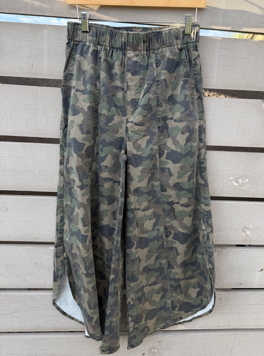 Tulip Camo Pants